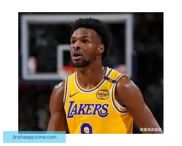 詹姆斯盛赞布朗尼具备NBA实力：我们家做事从不敷衍