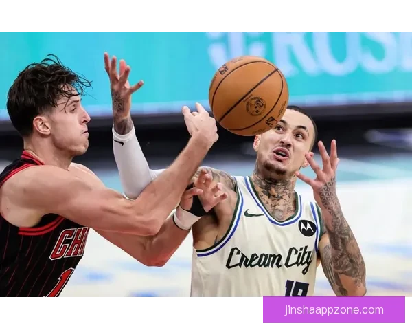 NBA东西部前十揭晓 雄鹿领衔榜首争夺激烈 十支球队无缘季后赛